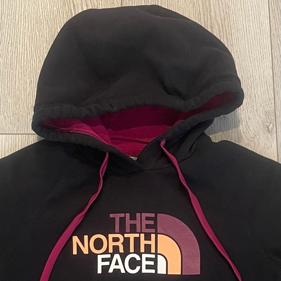 The North Face Black Hoodie Size Medium - Picture 2 of 10